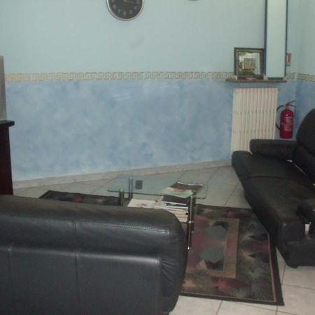 Hotel Lombardia Seveso Екстер'єр фото