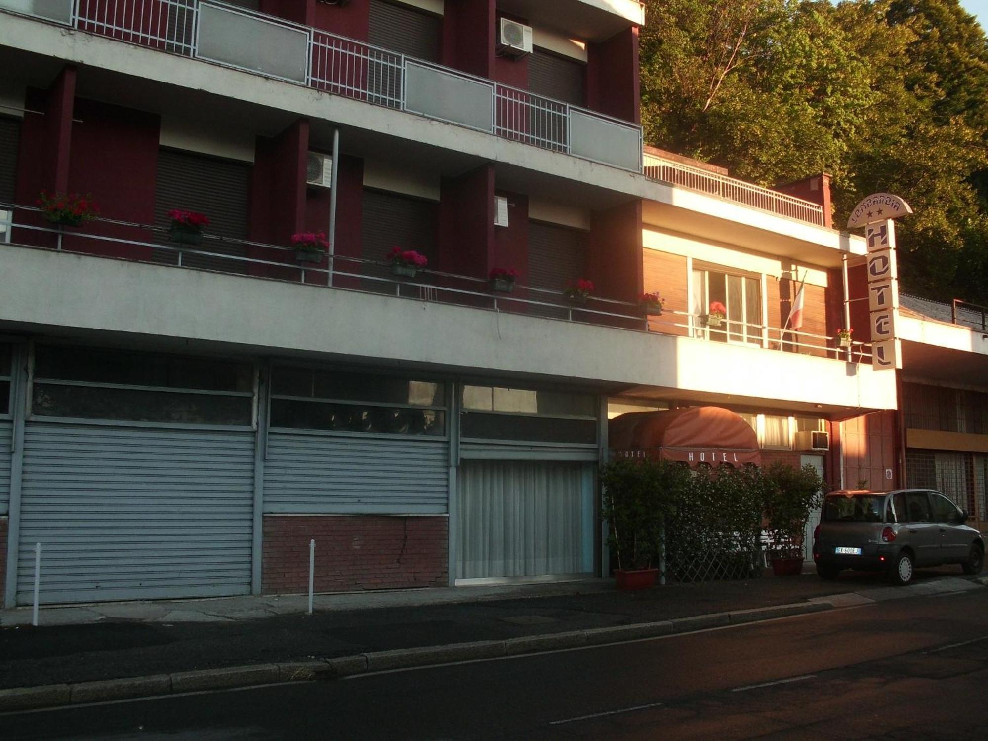 Hotel Lombardia Seveso Екстер'єр фото